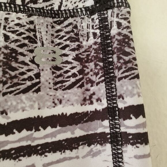 *Layer 8 Black/White Abstract Capri Sz.S - Picture 4 of 5